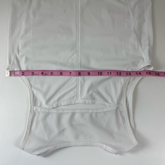 Lululemon Sculpt Tank Top Womens Size 2 White Mesh Cutout Athletic - Picture 7 of 9